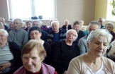 Grupa teatralna  "MALU" z Krakowa w Środowiskowym Domu Samopomocy w Połańcu