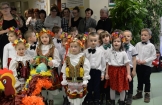 PRZEDSZKOLAKI ZE ŚWIĄTECZNĄ WIZYTĄ W URZĘDZIE MIASTA I GMINY